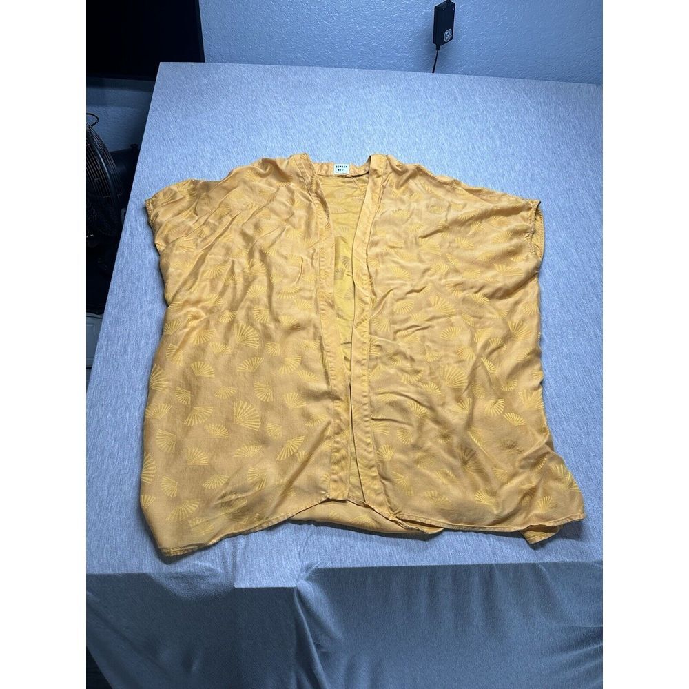 Sunday‎ Best Gold Kimono Cardigan Sweater Size XS/s